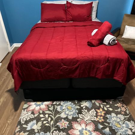 Fidelia Garnet Room, Queen Bed Minutes From Newark Liberty International Airport And Newark Penn Station Exteriör bild