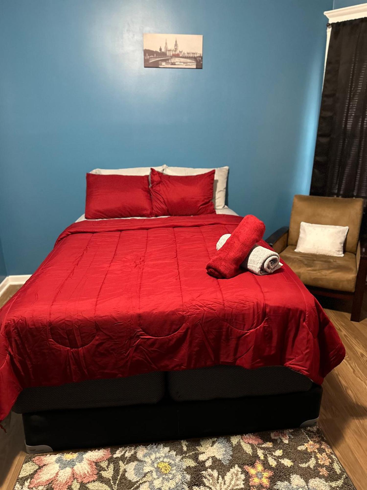 Fidelia Garnet Room, Queen Bed Minutes From Newark Liberty International Airport And Newark Penn Station Exteriör bild